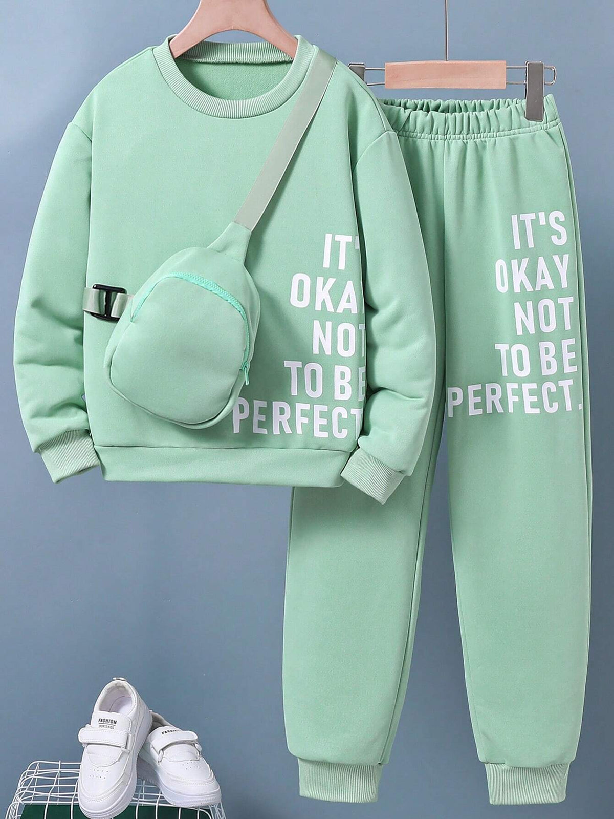 SHEIN Kids Tween Boy Slogan Graphic Pullover & Sweatpants & Bag