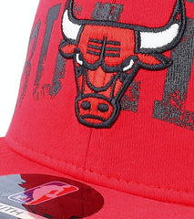 CHICAGO BULLS Youth Red Chicago Bulls Collegiate Arch Snapback Hat