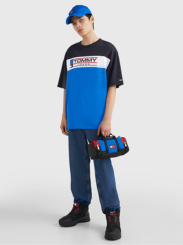 TOMMY HILFIGER Modern Skater Oversized Fit T-Shirt