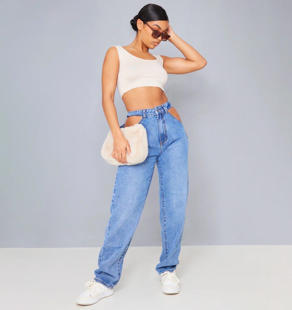 PRETTY LITTLE THING Mid Blue Wash Cut Out Waist Band 90'S Baggy Boyfriend Jeans