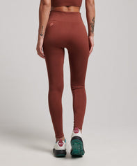 SUPERDRY Core Seamless Tight Leggings & Core Seamless Mid Impact Bra Set